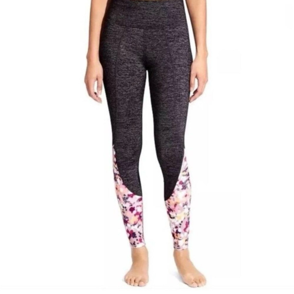 Athleta high rise grey and colorful chaturanga leggings size small